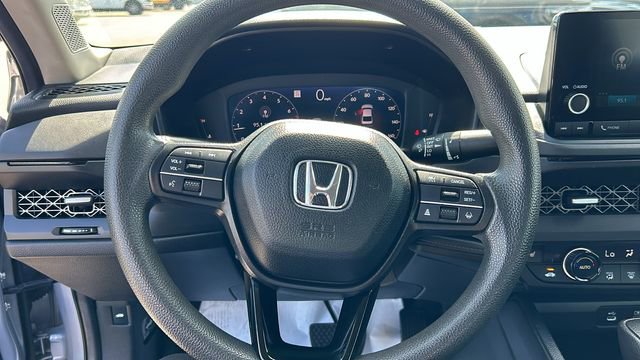 Used 2023 Honda Accord EX image 17