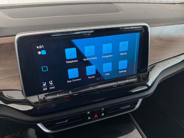 Used 2024 Volkswagen Atlas SE FWD image 3