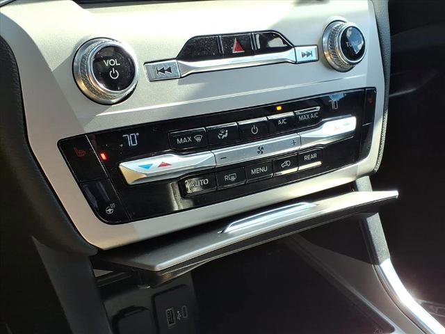 Certified 2021 Ford Explorer XLT w/ Equipment Group 202A image 16