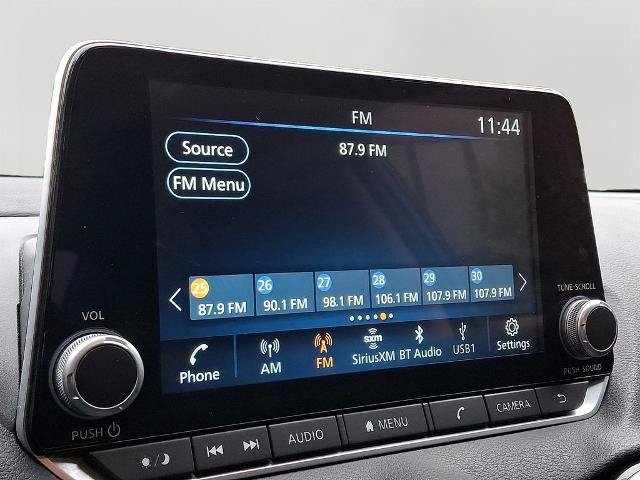 Used 2025 Nissan Sentra SV FWD image 16