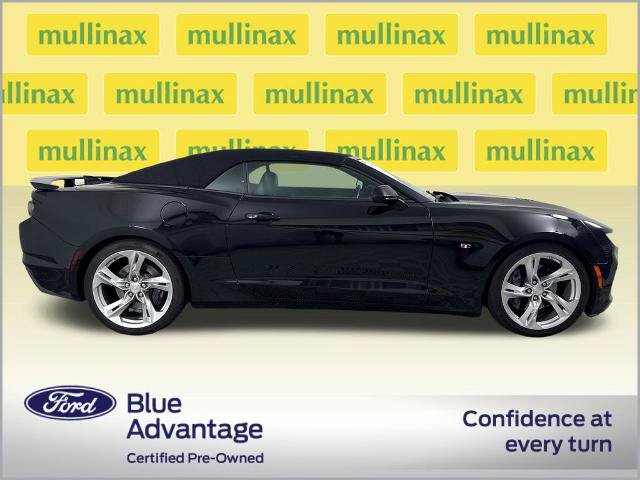 Used 2020 Chevrolet Camaro SS RWD image 2