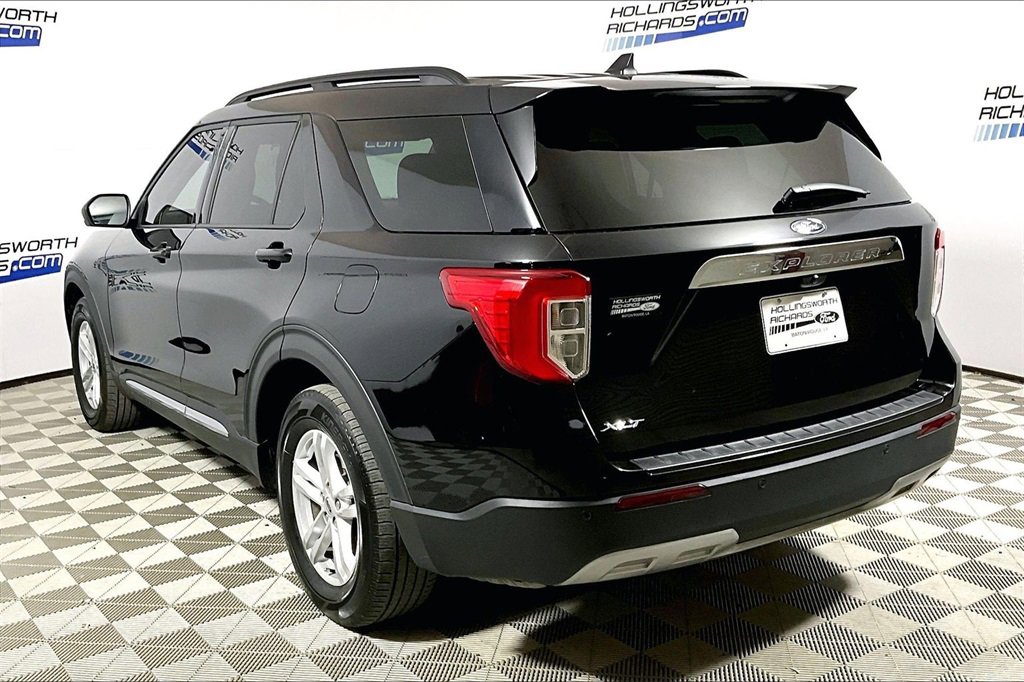 Certified 2024 Ford Explorer XLT w/ Equipment Group 202A image 8
