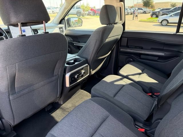 Certified 2024 Ford Expedition XLT RWD image 24
