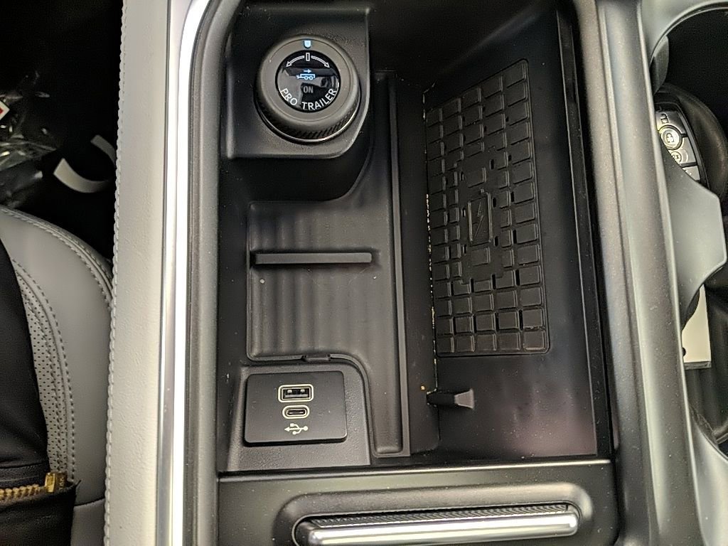 Certified 2025 Ford Expedition Max Platinum w/ Driver's Package image 25