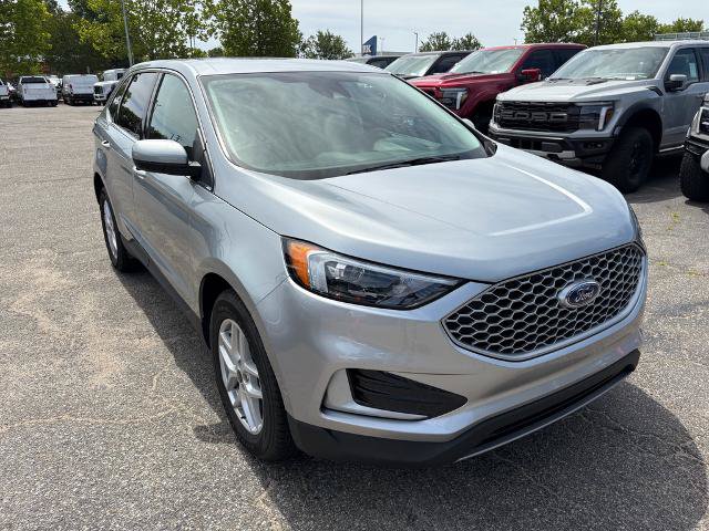 Certified 2024 Ford Edge SEL AWD/4WD image 3