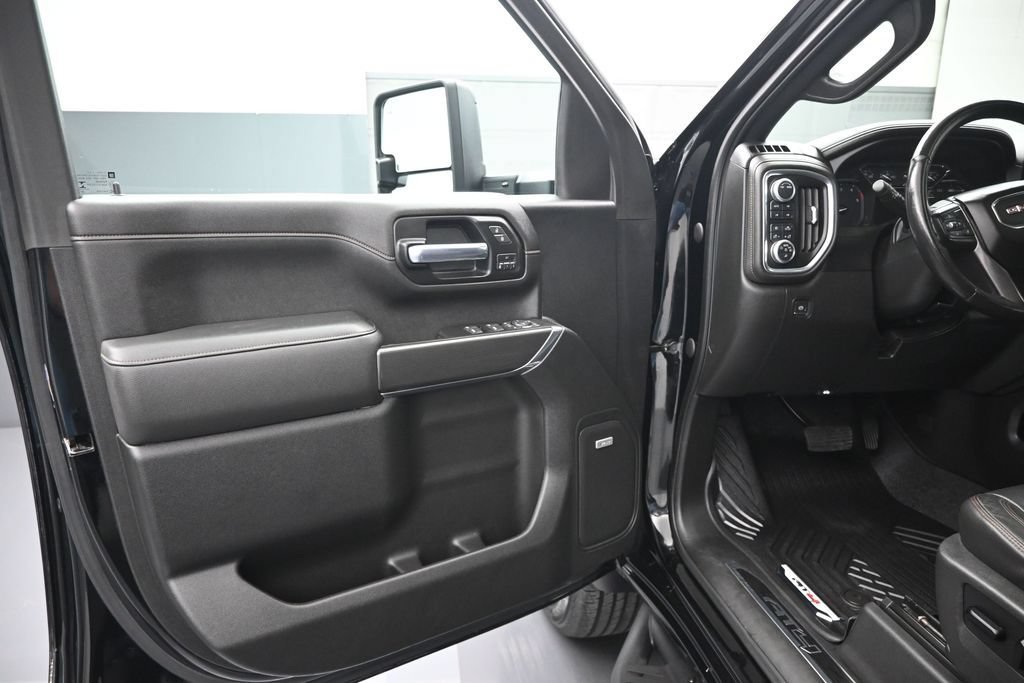 Used 2020 GMC Sierra 2500 AT4 w/ AT4 Preferred Package AWD/4WD image 15