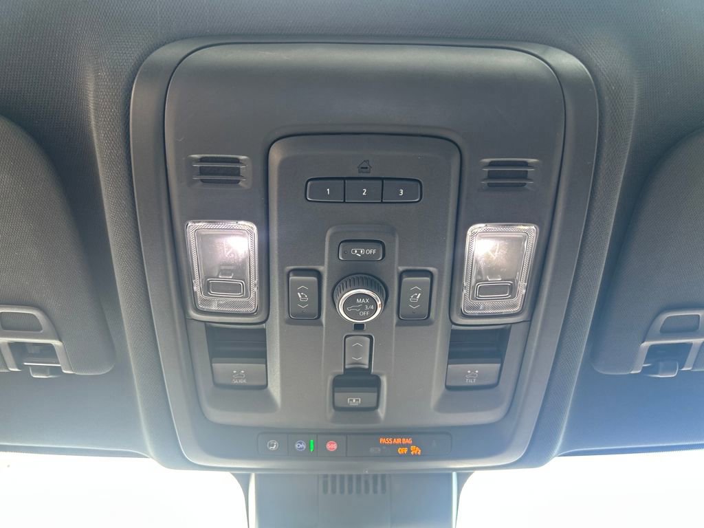 Used 2024 Chevrolet Tahoe High Country image 21