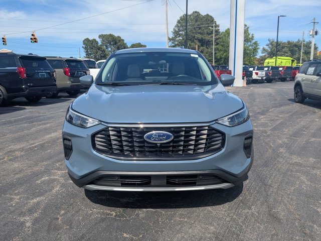 Certified 2023 Ford Escape Active w/ Tech Pack #2 FWD image 3