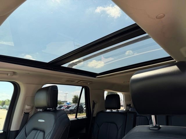 Certified 2021 Ford Expedition Platinum RWD image 12