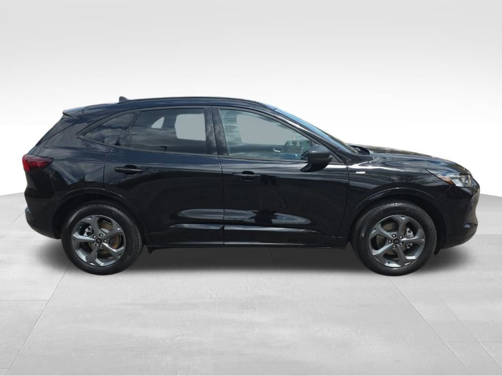 Certified 2024 Ford Escape ST-Line w/ Tech Pack #1 AWD/4WD image 8