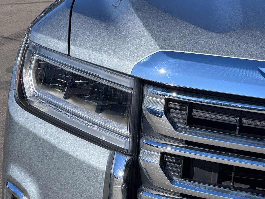 Used 2023 GMC Acadia SLE w/ Driver Convenience Package image 10