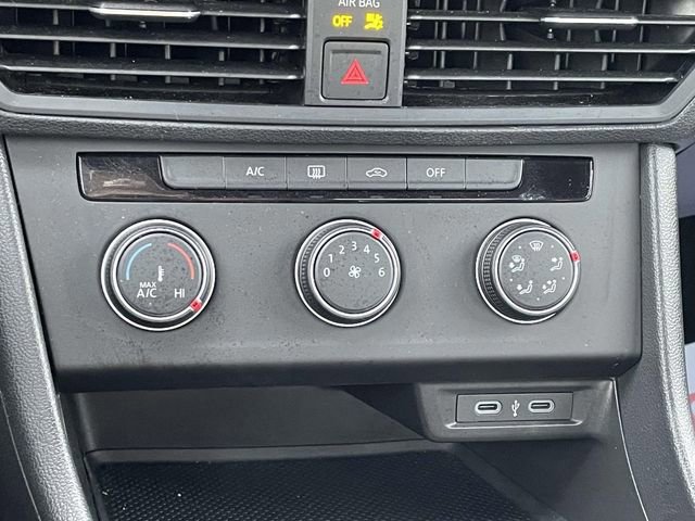 Used 2023 Volkswagen Jetta Sport image 27