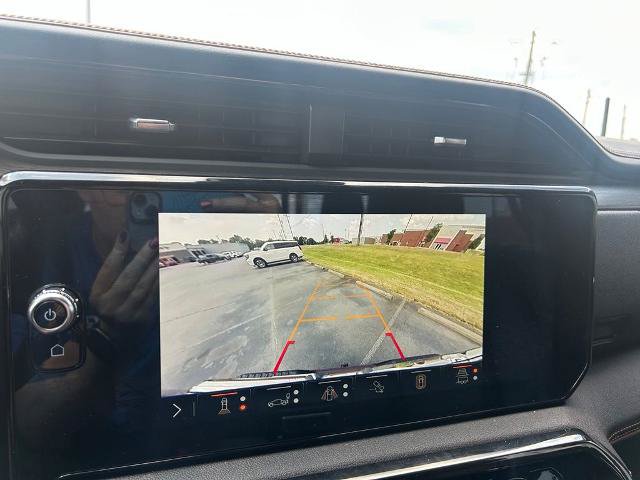 Used 2025 GMC Sierra 1500 AT4 w/ AT4 Premium Package AWD/4WD image 21