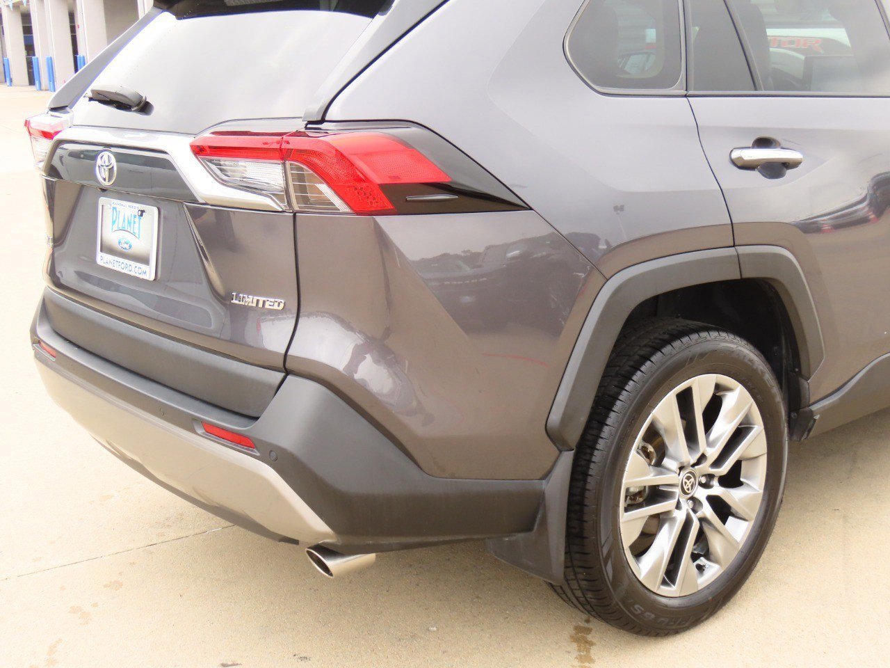 Used 2023 Toyota RAV4 Limited image 14