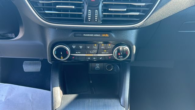 Certified 2022 Ford Escape SEL w/ Technology Package FWD image 21