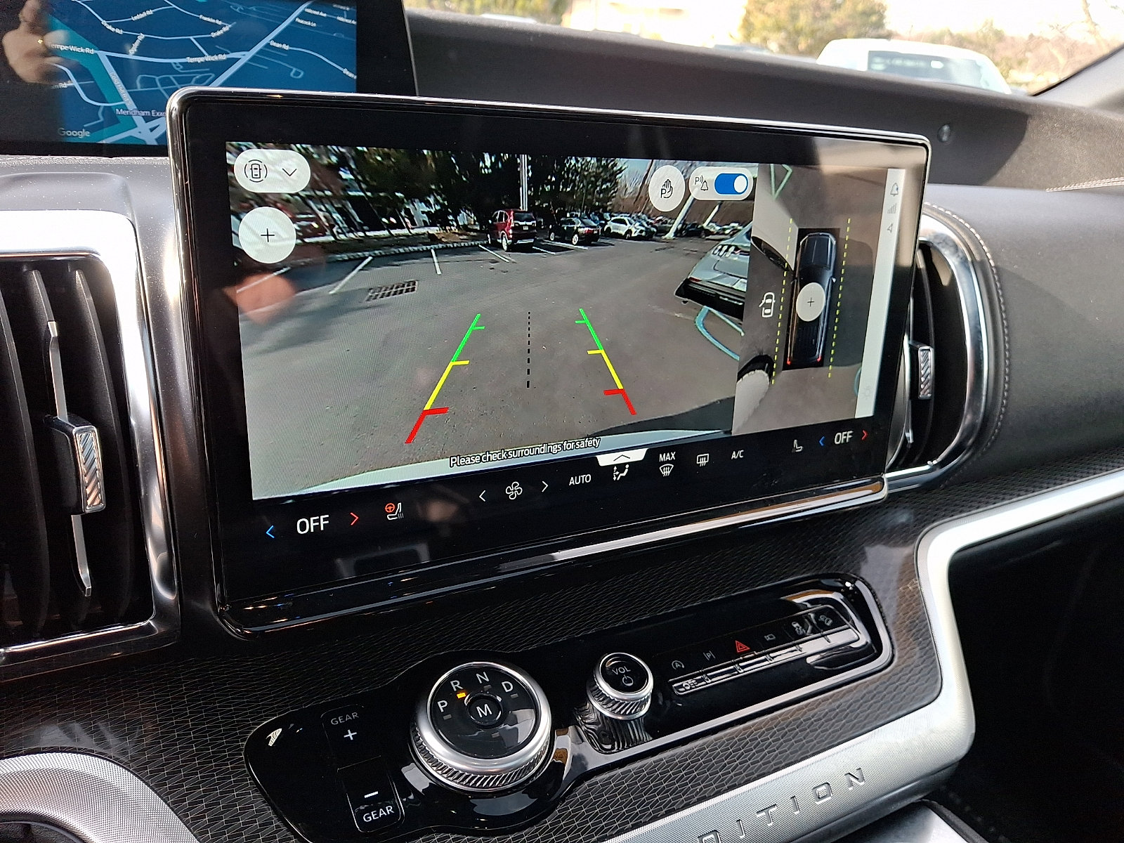 Certified 2025 Ford Expedition Max Platinum w/ Stealth Appearance Package image 21