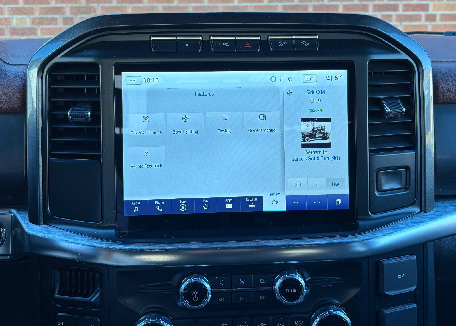 Certified 2022 Ford F150 Lariat w/ Equipment Group 502A High image 49