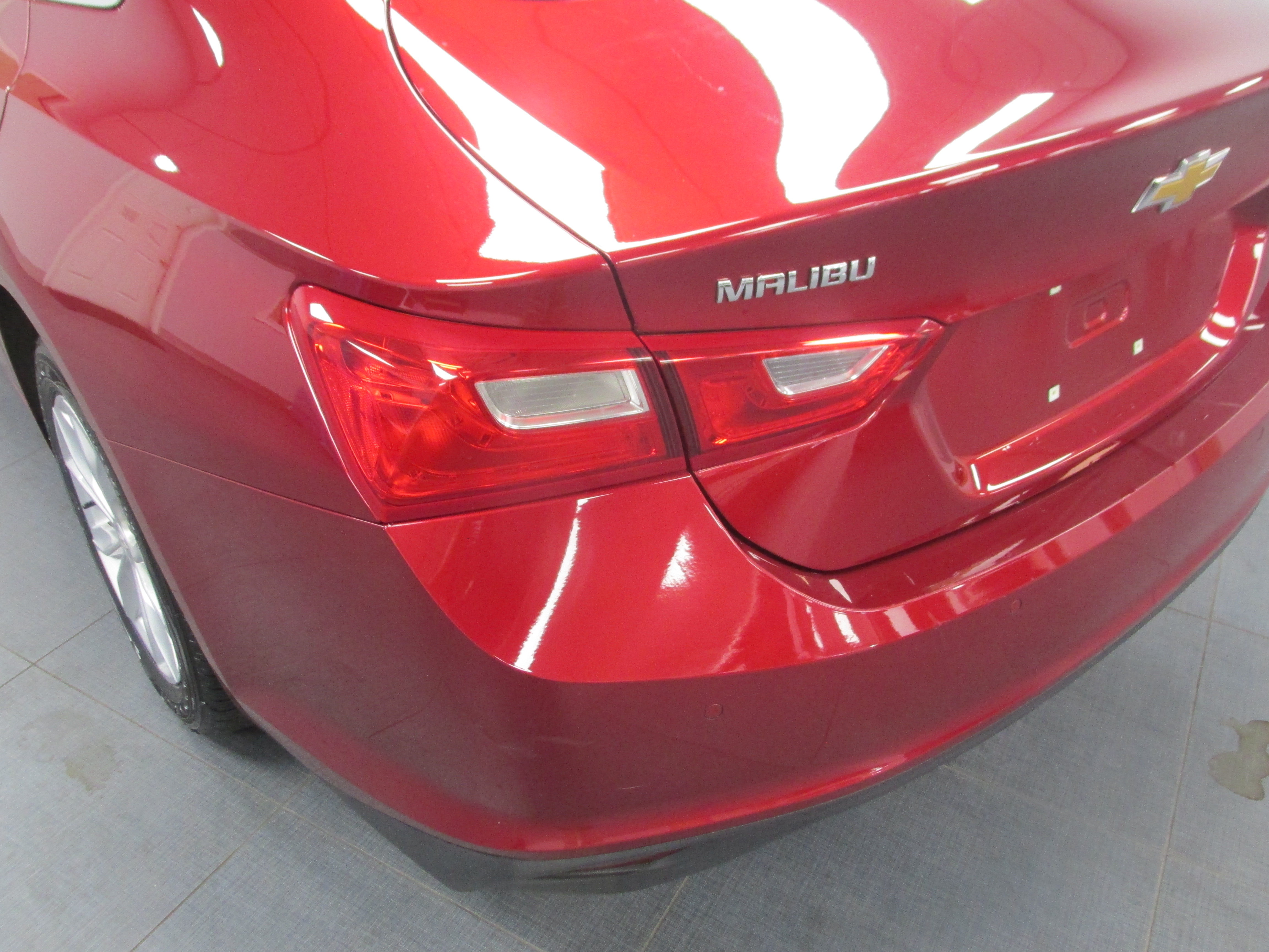 Used 2025 Chevrolet Malibu LT FWD image 12