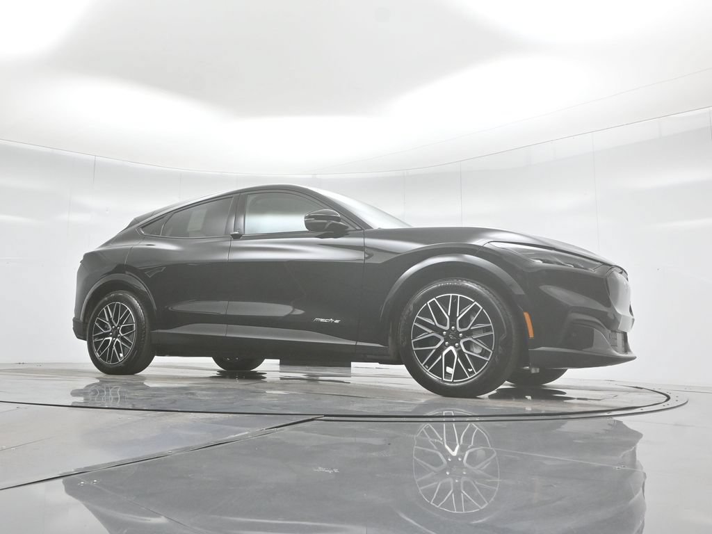 Certified 2025 Ford Mustang Mach-E Premium RWD image 48