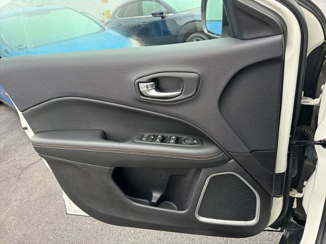 Used 2018 Jeep Compass Latitude w/ Popular Equipment Group image 23