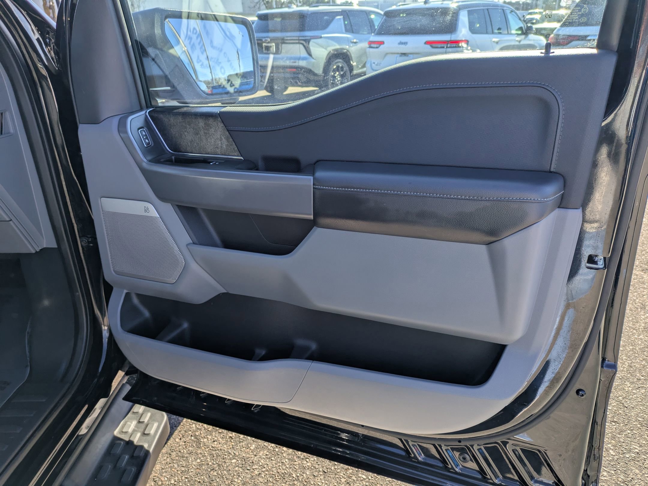 Certified 2024 Ford F150 Lightning Flash w/ Max Trailer Tow Package image 32