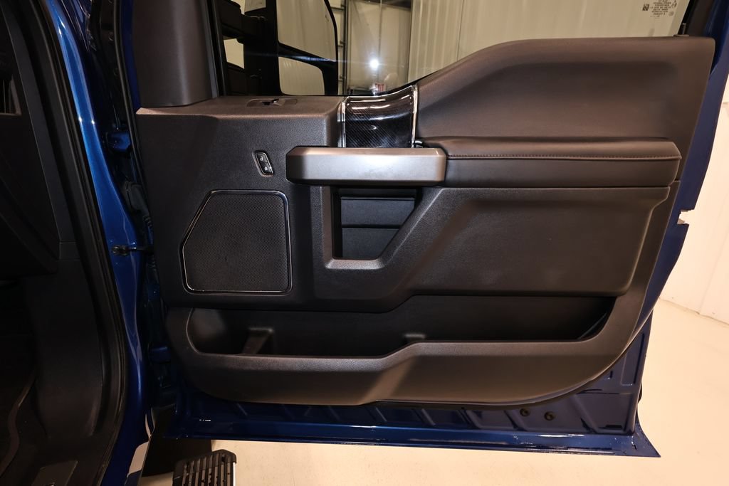 Certified 2022 Ford F350 Platinum AWD/4WD image 17