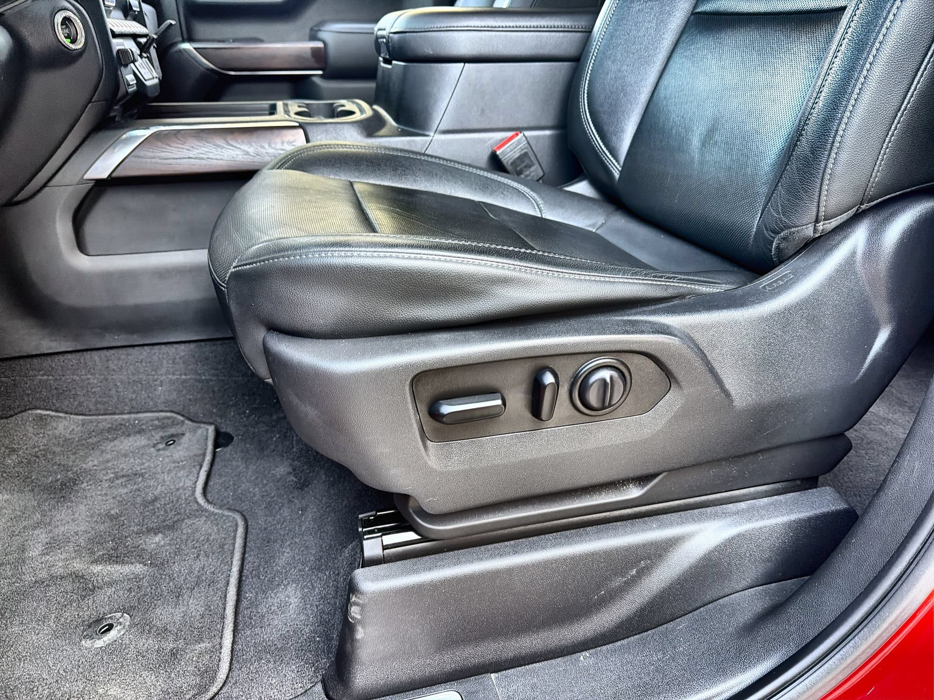 Used 2019 GMC Sierra 1500 SLT RWD image 12