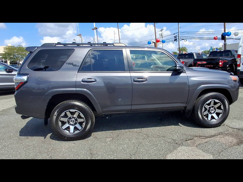 Used 2023 Toyota 4Runner TRD Off-Road Premium w/ Off Road Premium Plus Package AWD/4WD image 9