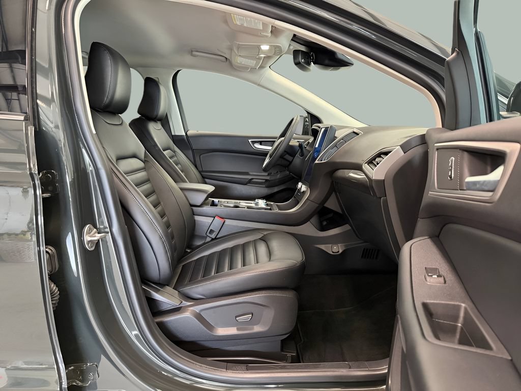 Certified 2024 Ford Edge SEL w/ Convenience Package AWD/4WD image 30