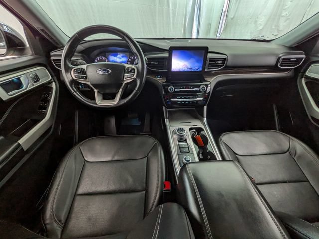 Certified 2022 Ford Explorer Limited w/ Equipment Group 301A AWD/4WD image 11