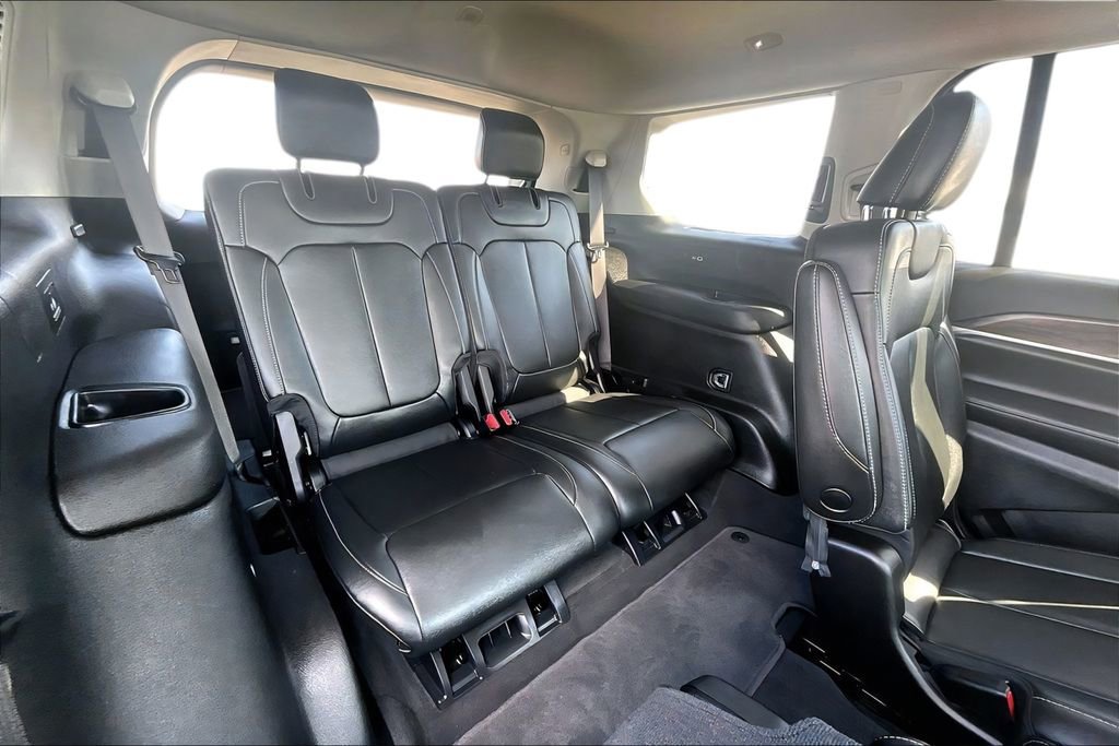 Used 2023 Jeep Grand Cherokee L Limited AWD/4WD image 26
