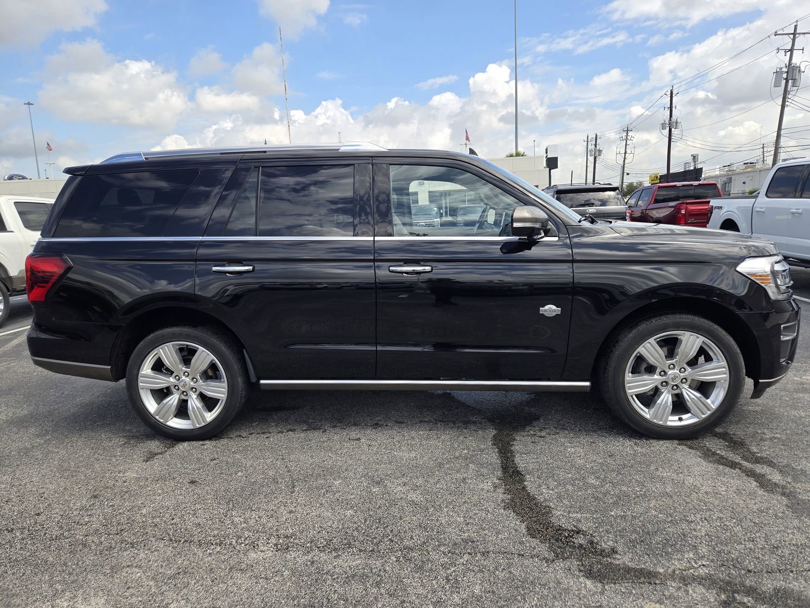 Certified 2023 Ford Expedition King Ranch RWD image 4
