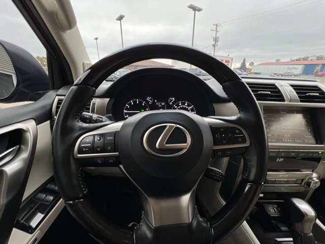 Used 2020 Lexus GX 460 Luxury w/ Luxury Sport Package AWD/4WD image 15