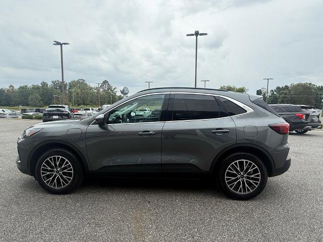 Certified 2024 Ford Escape PHEV w/ PHEV Premium Package image 6