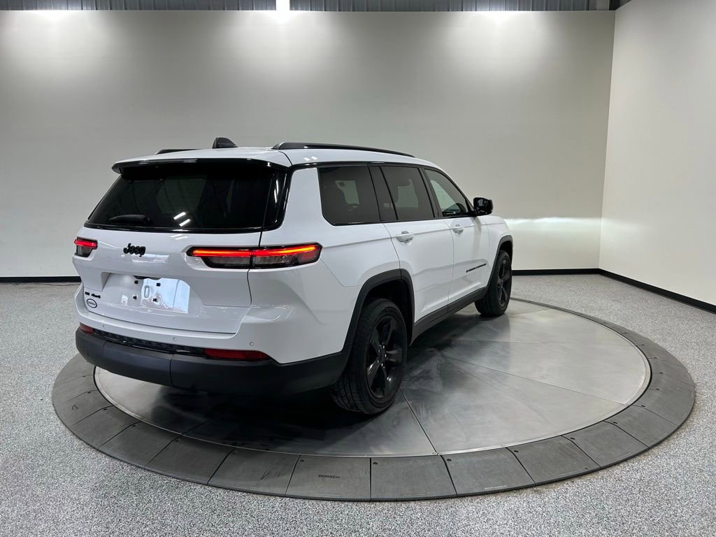 Used 2023 Jeep Grand Cherokee L Laredo AWD/4WD image 10