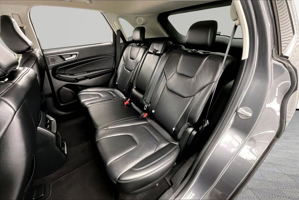 Certified 2022 Ford Edge Titanium AWD/4WD image 26