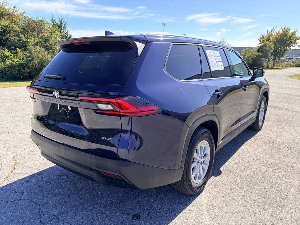 Used 2026 Toyota Grand Highlander FWD image 3