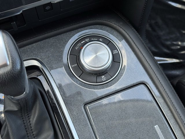 Used 2021 Nissan Armada SV w/ SV Appearance Package image 27