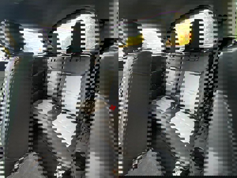 Certified 2022 Ford Explorer XLT w/ Equipment Group 202A image 40