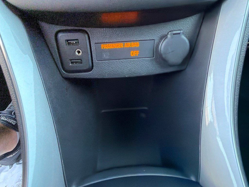 Used 2021 Chevrolet Trax LT w/ Premium Seat Package AWD/4WD image 39
