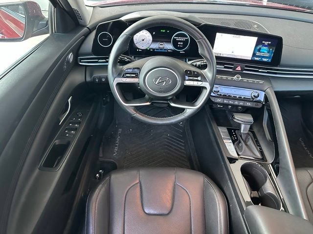 Used 2023 Hyundai Elantra Limited FWD image 12