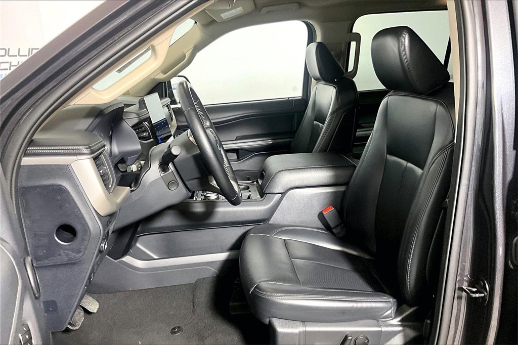 Certified 2024 Ford Expedition XLT image 21