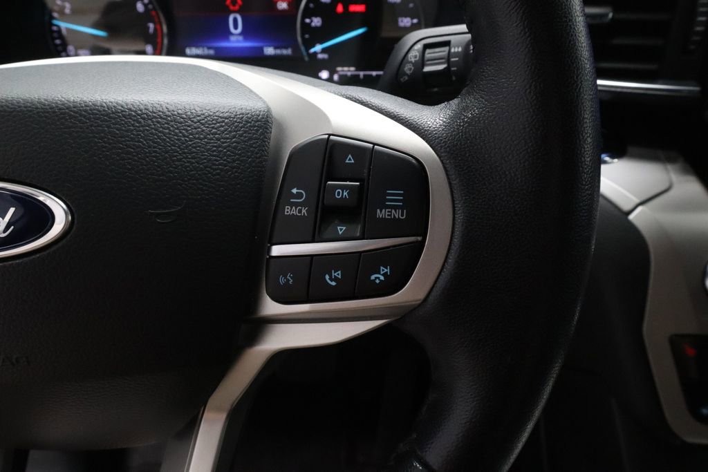 Certified 2022 Ford Explorer XLT w/ Equipment Group 202A image 30