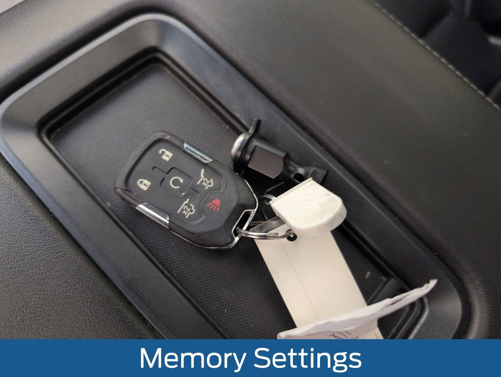 Used 2019 Chevrolet Suburban LT w/ LT Signature Package RWD image 41