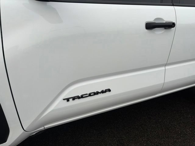 Used 2025 Toyota Tacoma TRD Off-Road AWD/4WD image 45