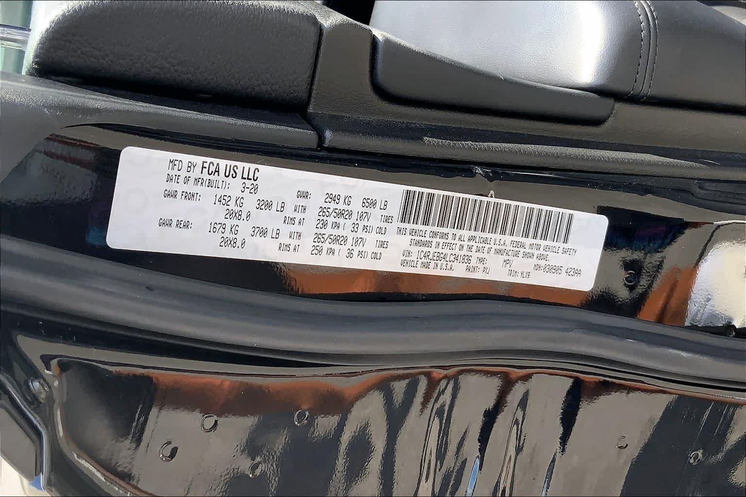 Used 2020 Jeep Grand Cherokee Limited X RWD image 32