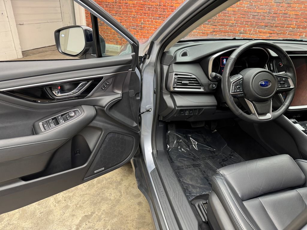 Used 2024 Subaru Outback Limited AWD/4WD image 8