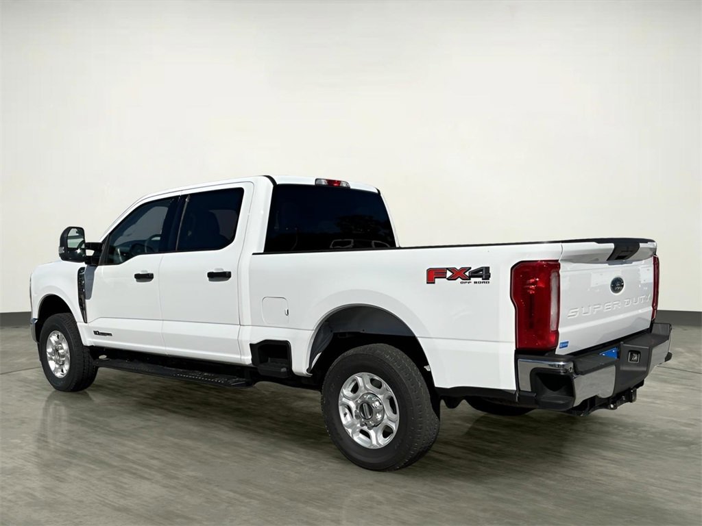 Certified 2025 Ford F250 XLT w/ FX4 Off-Road Package image 4