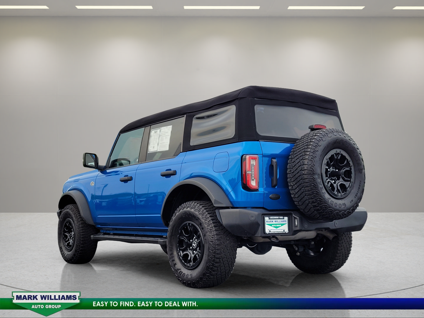 Certified 2023 Ford Bronco Wildtrak AWD/4WD image 6