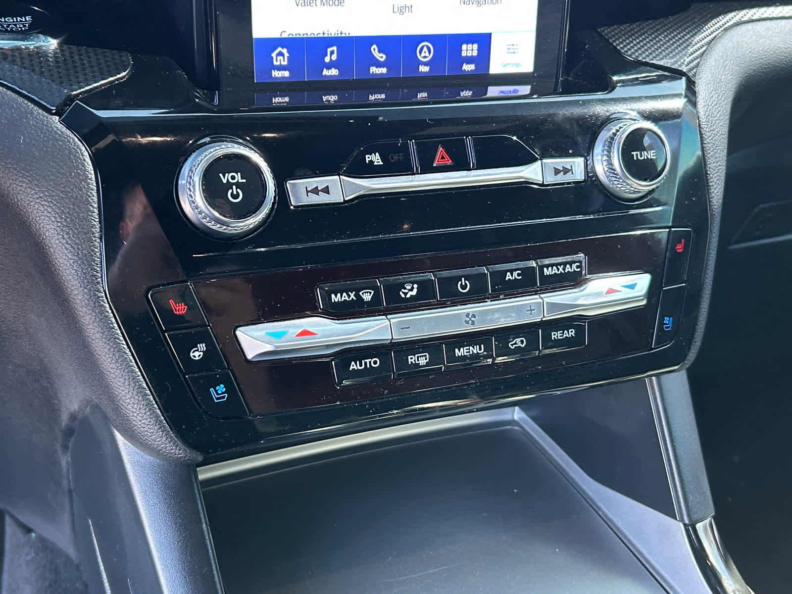 Certified 2024 Ford Explorer ST w/ Equipment Group 401A AWD/4WD image 30